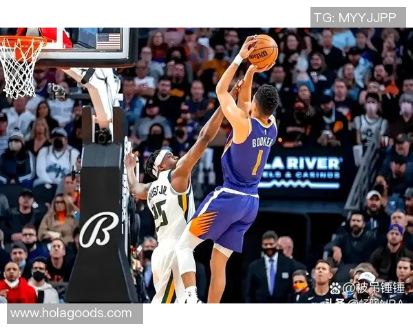 亚历山大持球单打 突破急停跳投命中 亚历山大持球单打 突破急停跳投命中