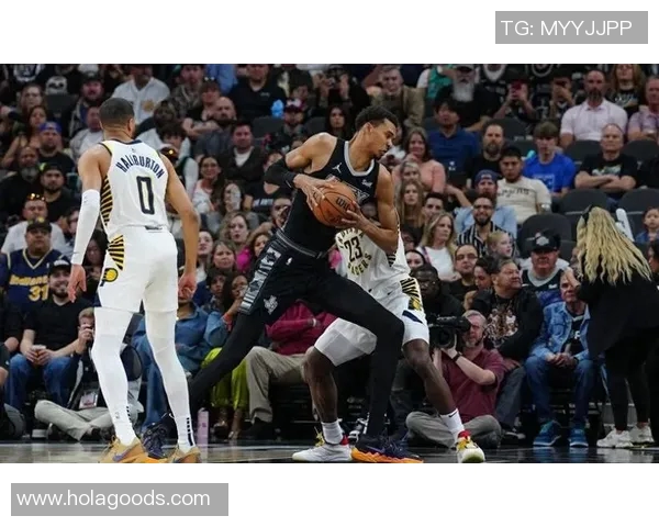 文班亚马率马刺4连胜!轰24+15秀360度上篮 正负值+35笑傲全场 文班亚马率马刺4连胜!轰24+15秀360度上篮 正负值+35笑傲全场