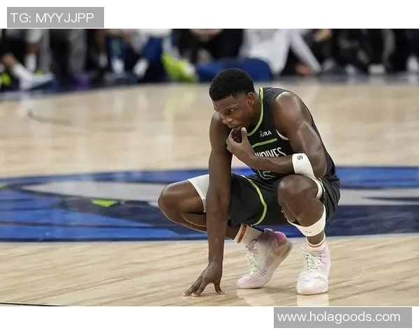 明日尼克斯战森林狼伤病：爱德华兹出战成疑，尼克斯全员健康