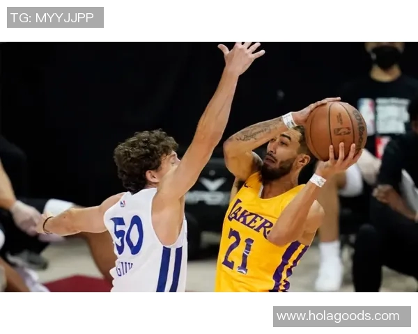 抢断三双！NCAA女篮球员汉娜·伊达尔戈砍下30分5板10助13抢断